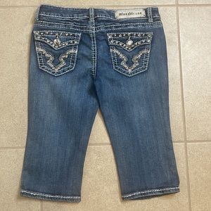 Blue Embellished MISS CHIC U.S.A. Capri Jeans (Style: M336), size 11